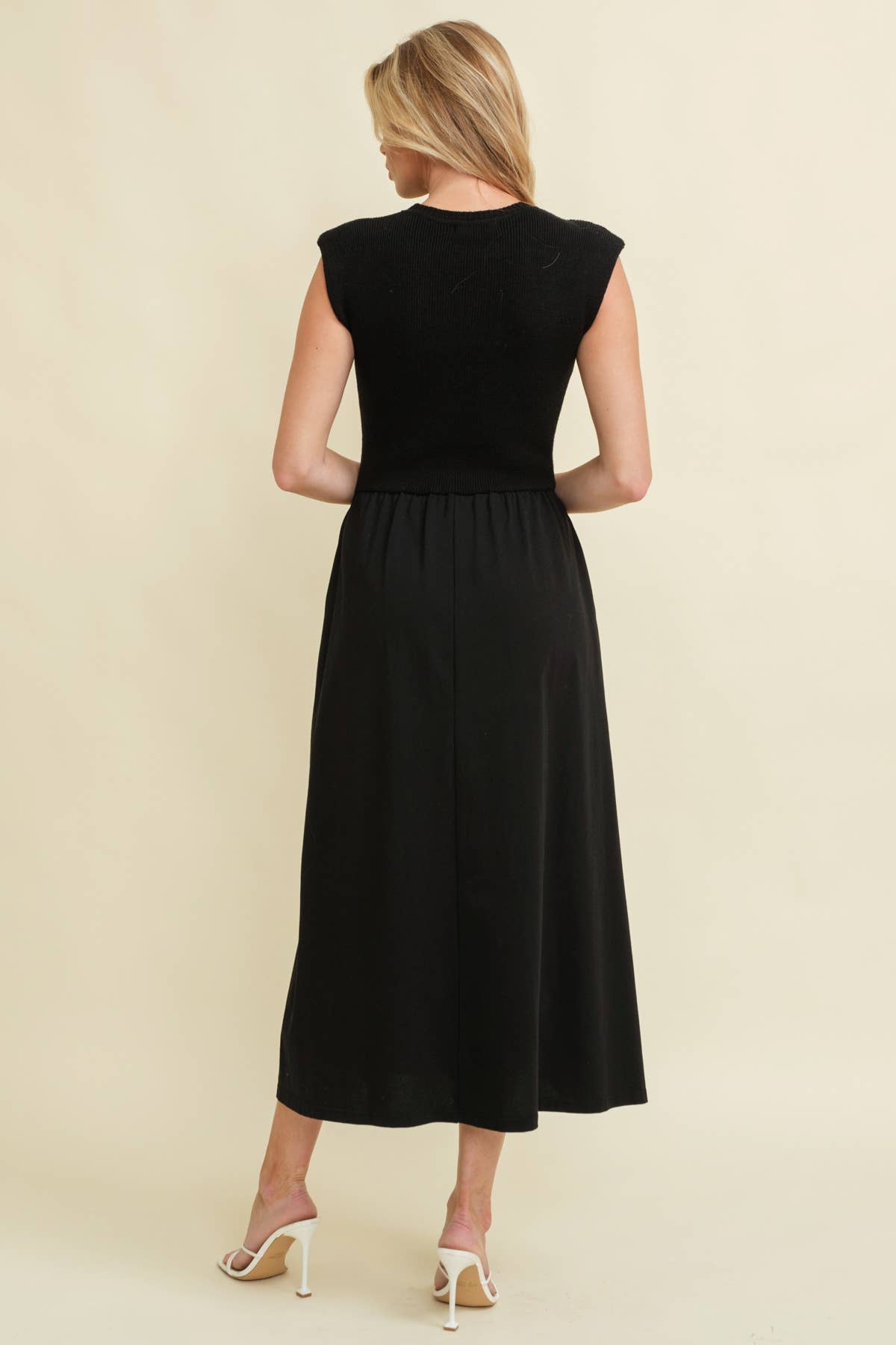 Cap Sleeve Contrast Pleated Midi Dress