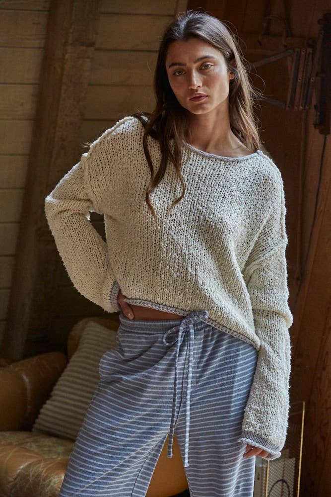 Knit Sweater Pullover Top With Contrast Hems Detail