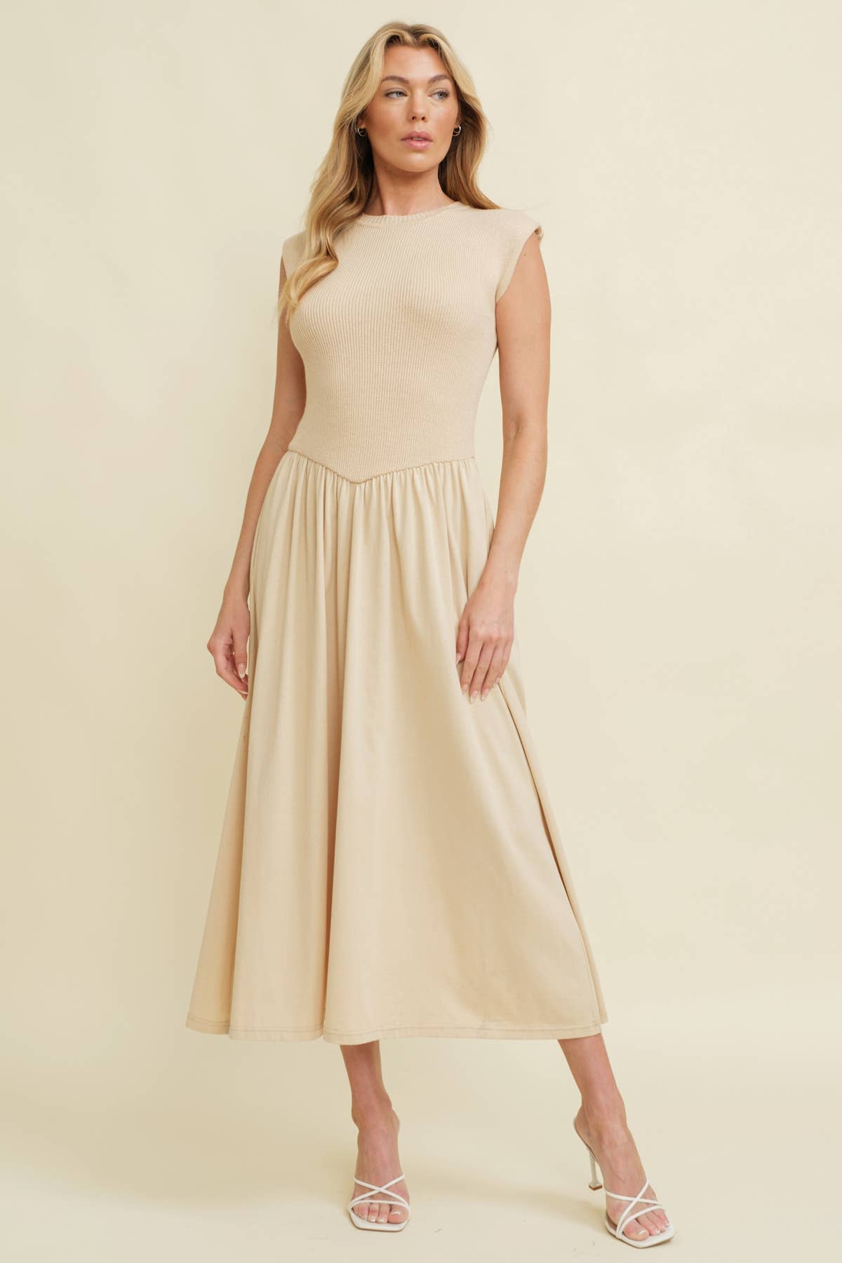 Cap Sleeve Contrast Pleated Midi Dress