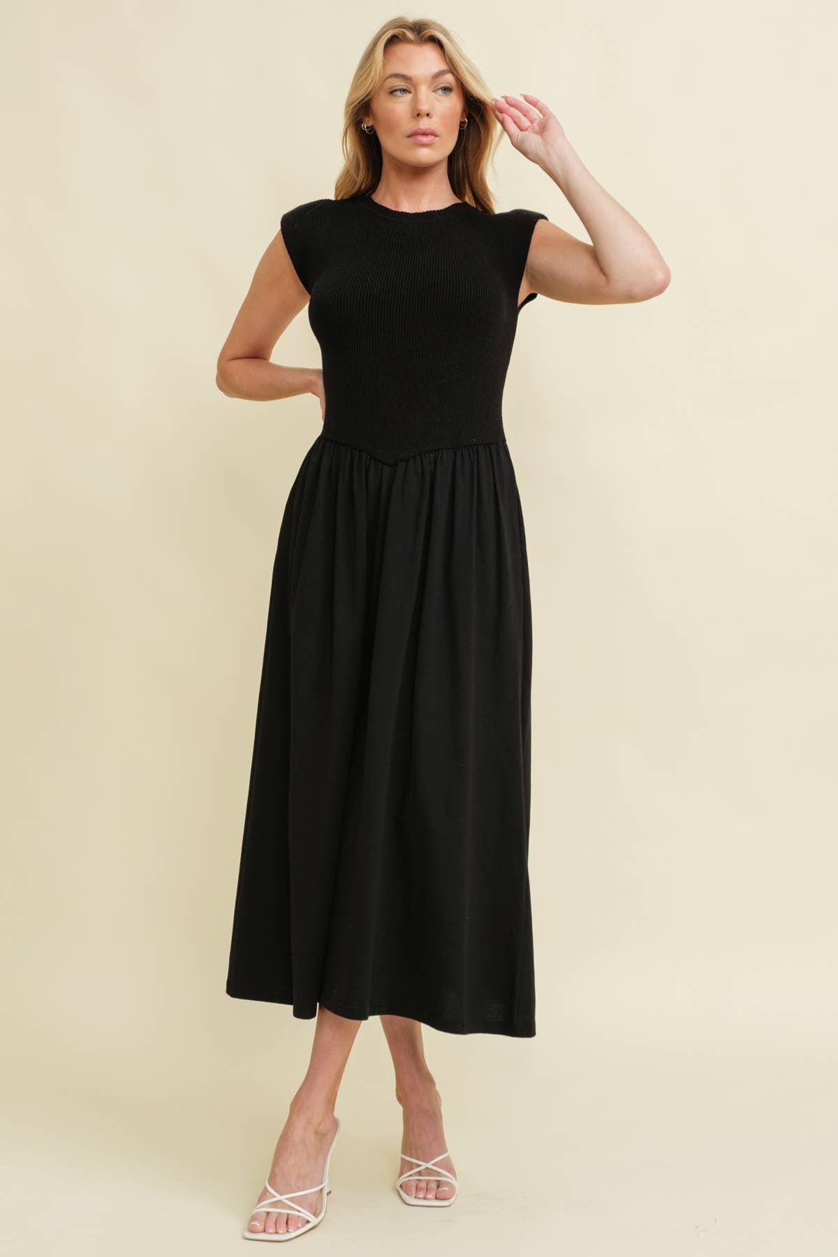 Cap Sleeve Contrast Pleated Midi Dress